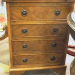223 3375 CHEST OF DRAWERS